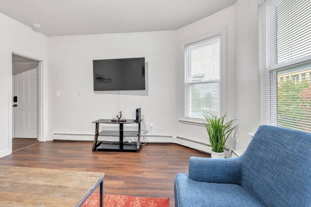 Frog Hollow Red Door Loft Hartford Exterior photo